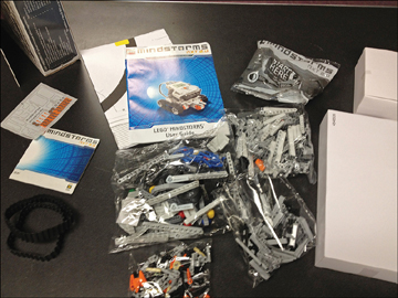 The Contents, Unboxing the LEGO Mindstorms NXT Set